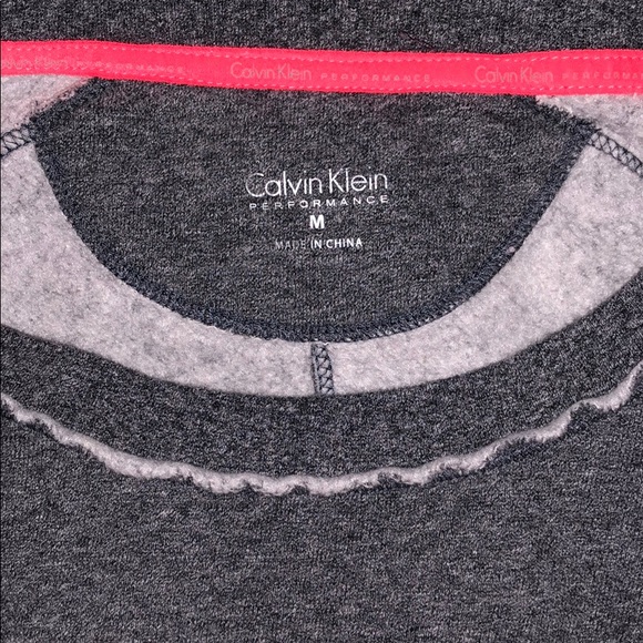 Calvin Klein Crew Neck - Picture 4 of 4